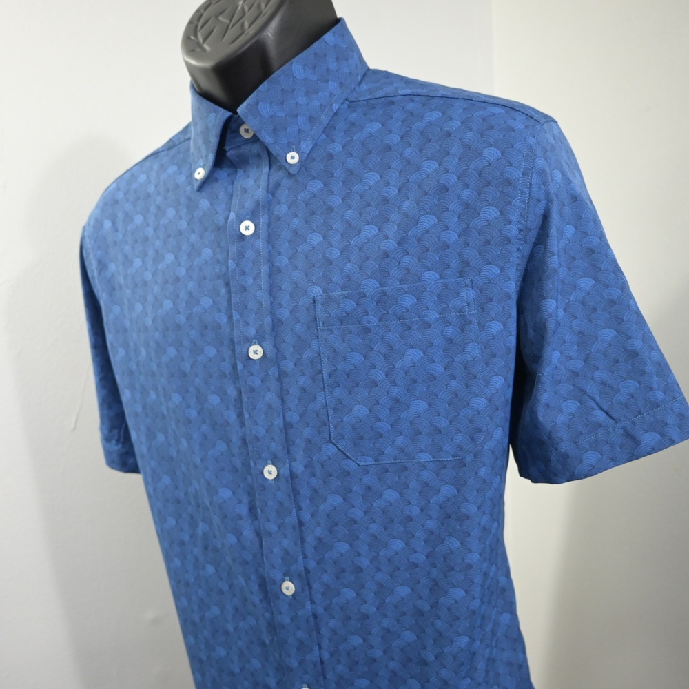 Southern Tide Button Up Mens M Blue Pattern Short Sleeve 9652
